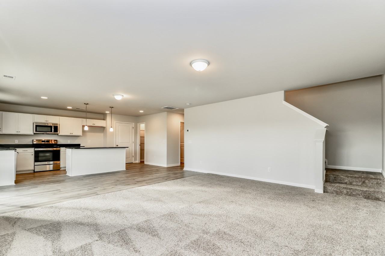 427 Tondee Way - Photo 3 of 21