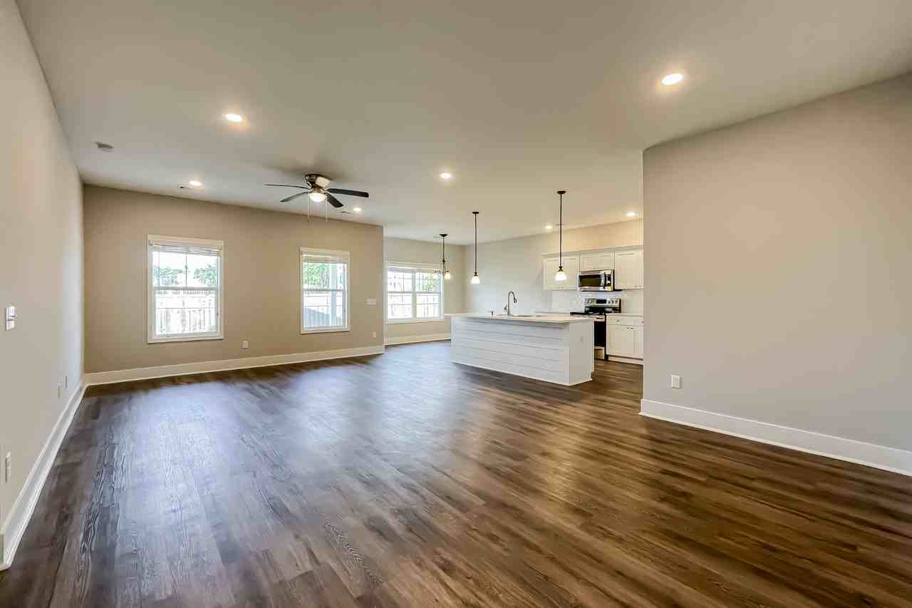 16 Greyfield Dr - Photo 3 of 16