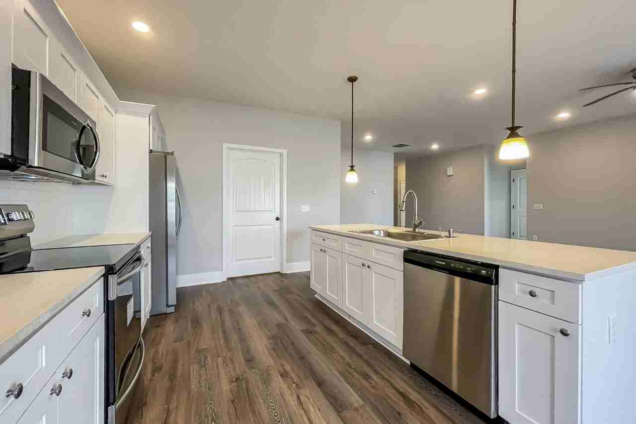 16 Greyfield Dr - Photo 6 of 16