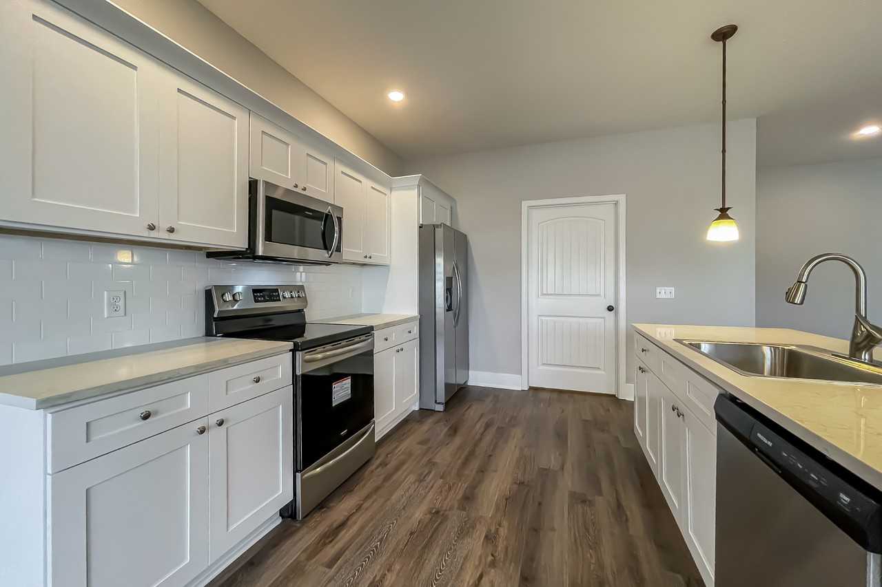 16 Greyfield Dr - Photo 7 of 16