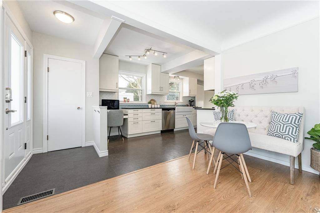 222 Stevenson St N Upper - Photo 7 of 21