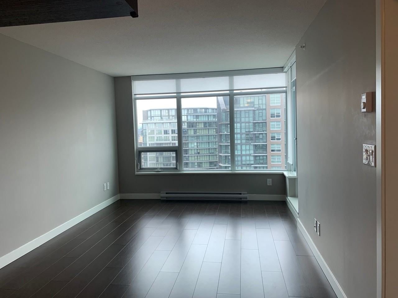 6188 Number 3 Road - Photo 2 of 6