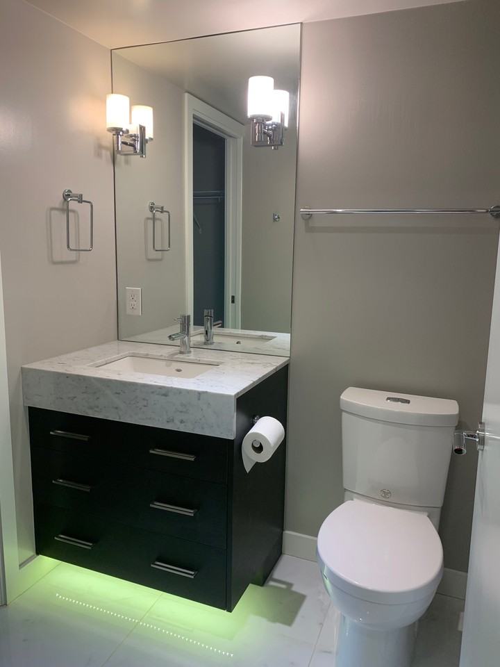 6188 Number 3 Road - Photo 4 of 6