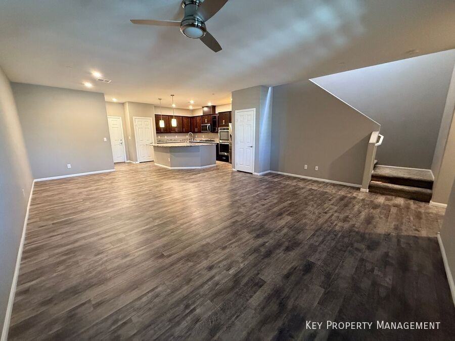 3197 Arco Ave - Photo 2 of 24