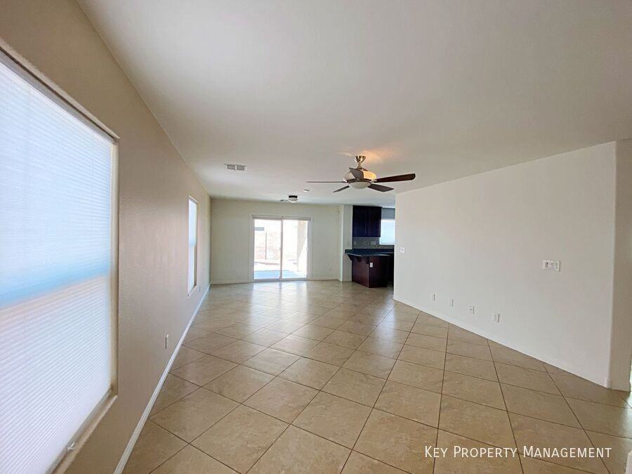 6496 Robusta Ct - Photo 6 of 28