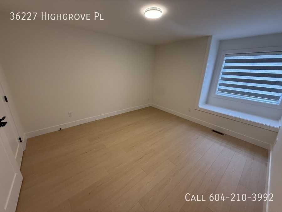 36227 Highgrove Pl - Photo 7 of 16