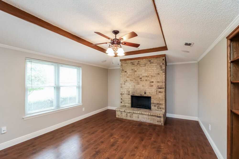 7212 Elderberry Ln - Photo 2 of 15