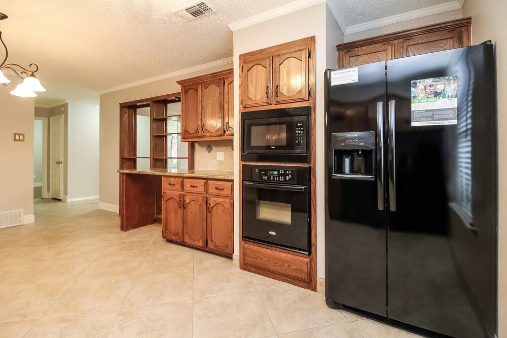 7212 Elderberry Ln - Photo 6 of 15