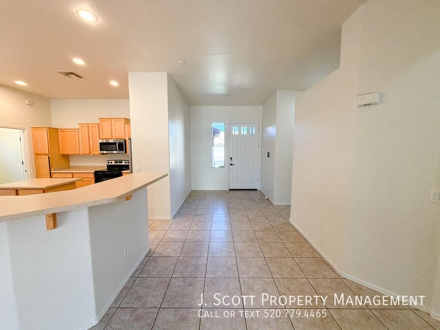 279 W Desert Ave - Photo 2 of 27