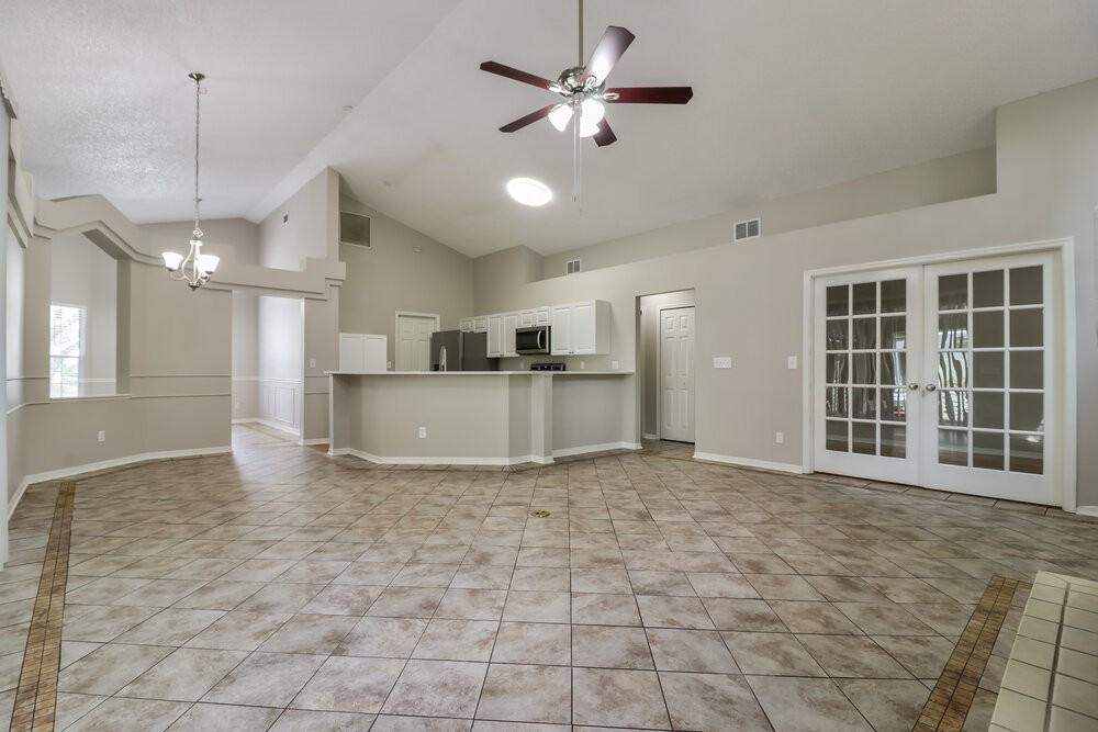 3322 Silverpond Dr - Photo 4 of 16