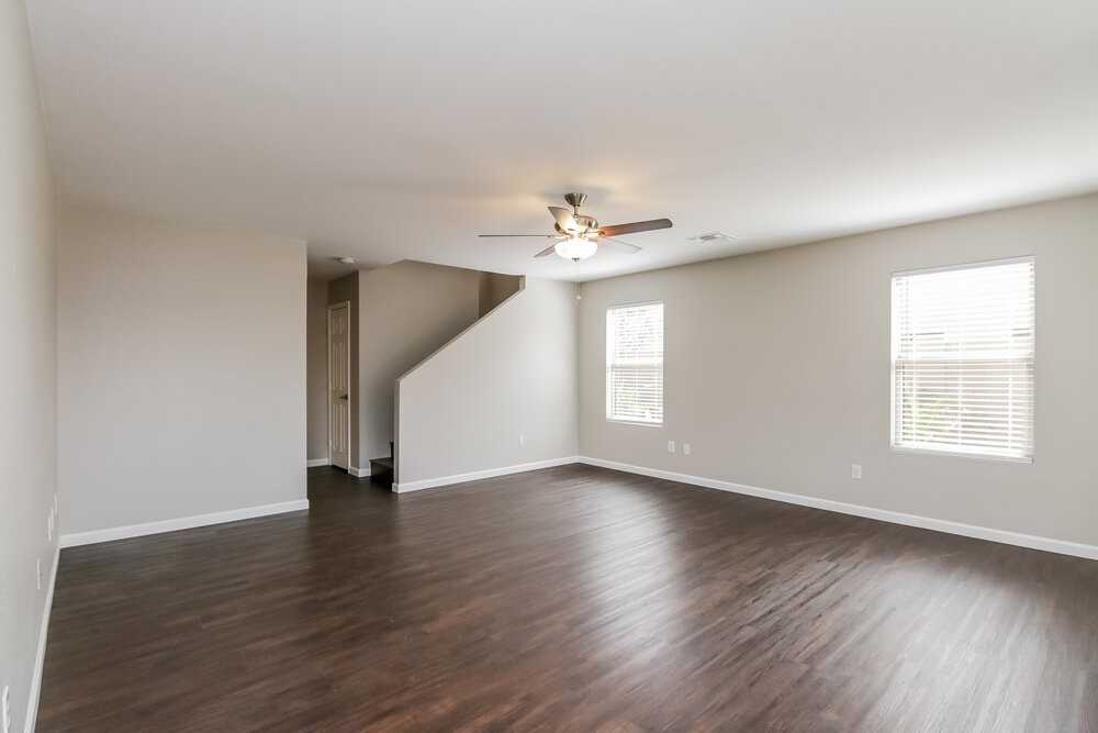 3933 S Illinois St - Photo 4 of 17