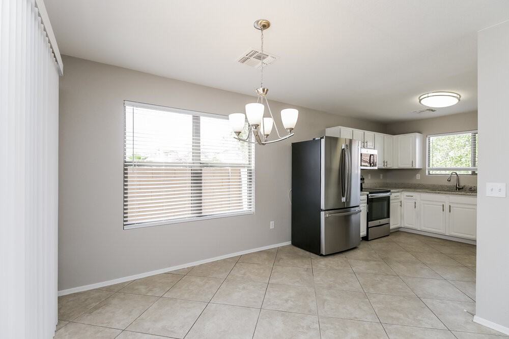 3933 S Illinois St - Photo 7 of 17