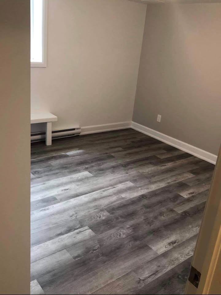 296 Hoylake Crescent - Photo 6 of 15