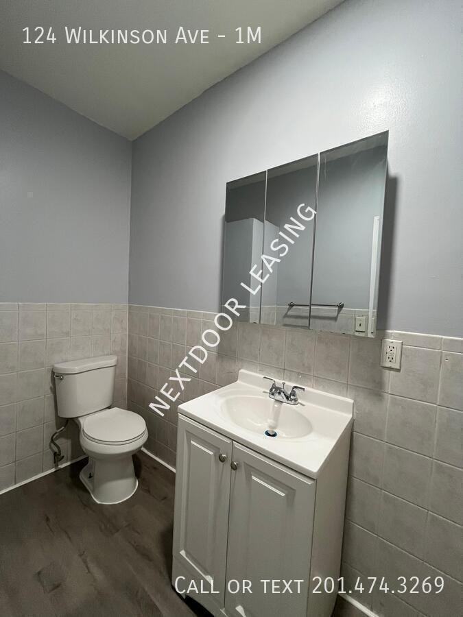 124 Wilkinson Ave #1M - Photo 4 of 11