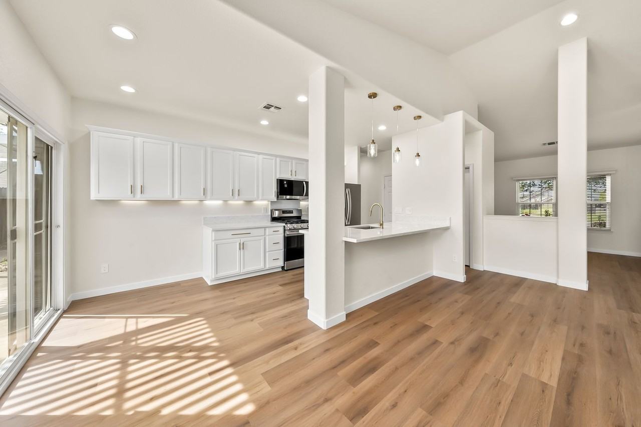 4216 Timothy Ln - Photo 6 of 18