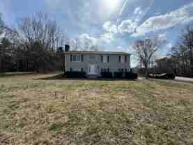 800 Holly Hedge Dr - Photo 1 of 1