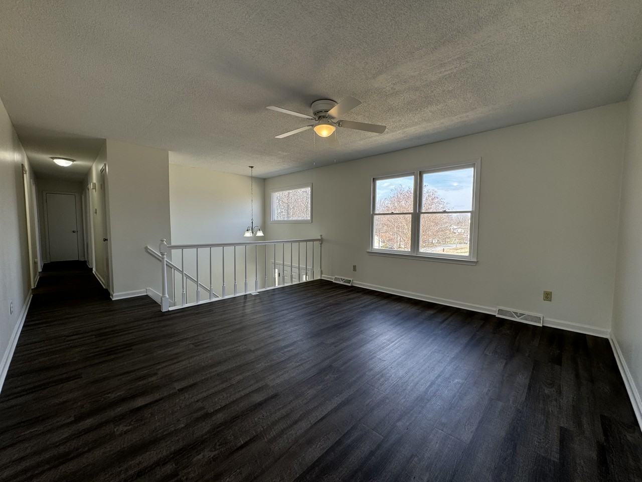 800 Holly Hedge Dr - Photo 5 of 45