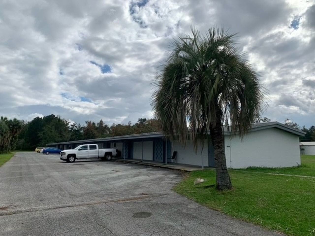 3722 S U.S. Highway 441 - Photo 2 of 19