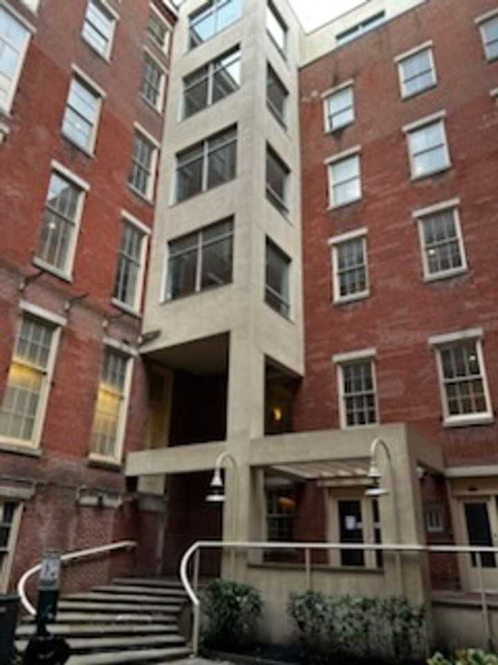 24 S Bank St #302 - Photo 4 of 8