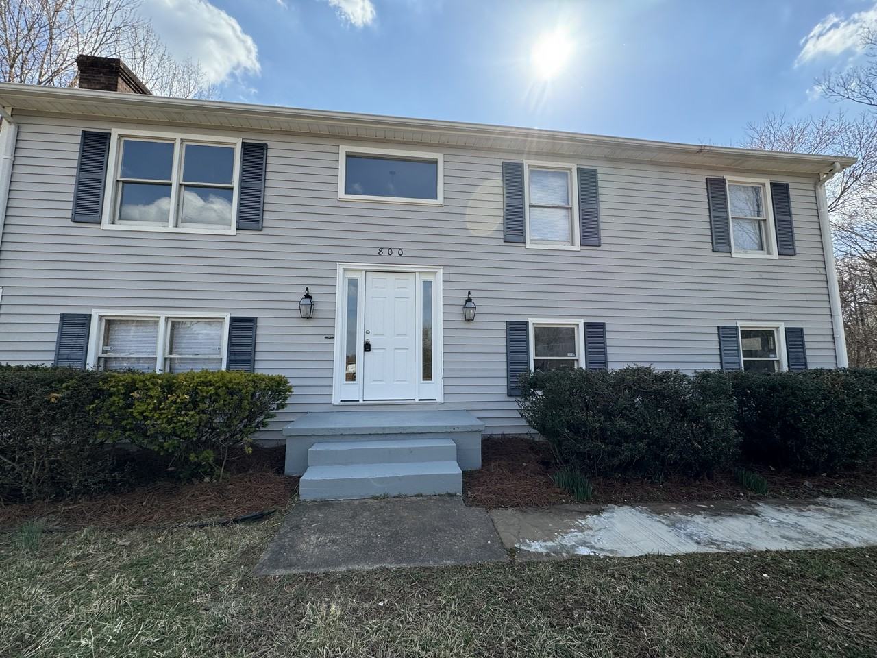 800 Holly Hedge Dr - Photo 2 of 45