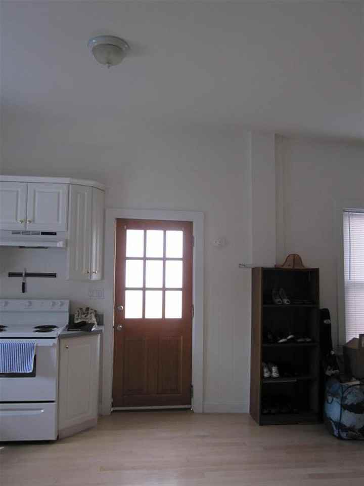 4 Craigie St #1B - Photo 5 of 8