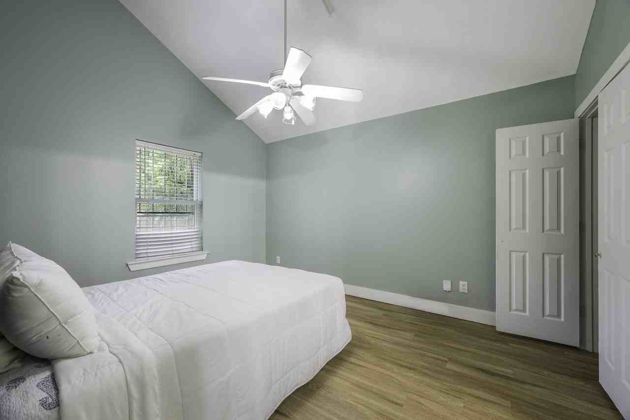 1226 E Woodin Blvd #NA - Photo 2 of 13