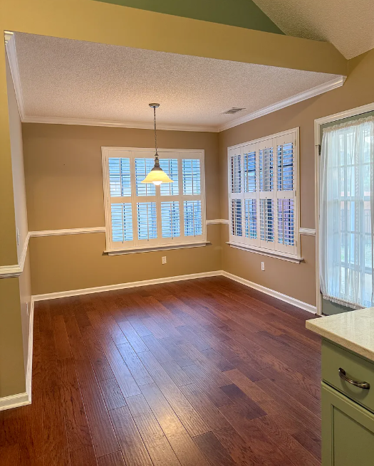 274 Silver Brook Cir #NA - Photo 5 of 14