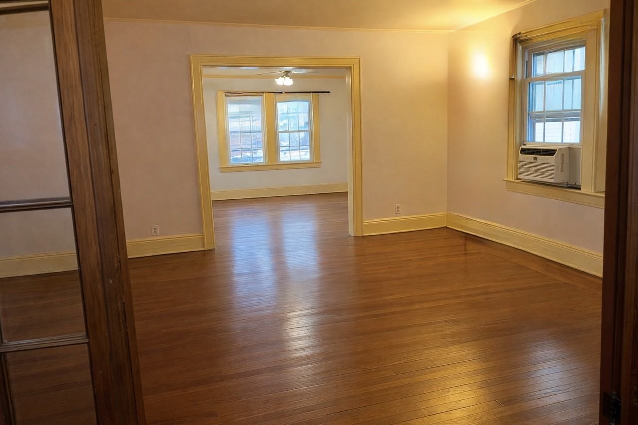 15310 41st Ave #1stFL - Photo 5 of 20