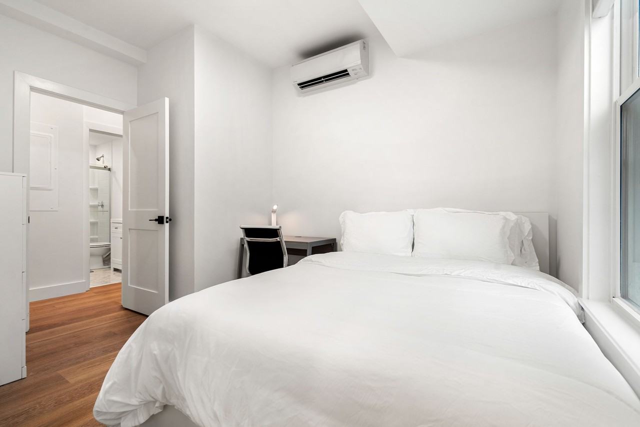 90 Forbes St #4 - Photo 2 of 15