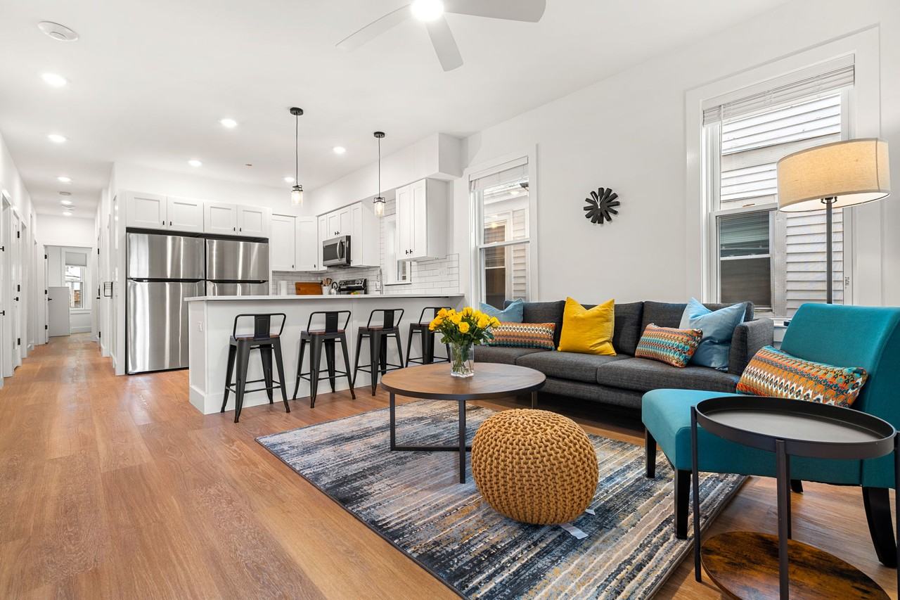 90 Forbes St #4 - Photo 6 of 15