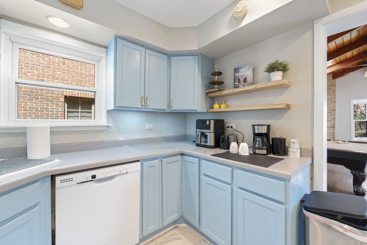 8311 Kolmar Ave #NA - Photo 6 of 19