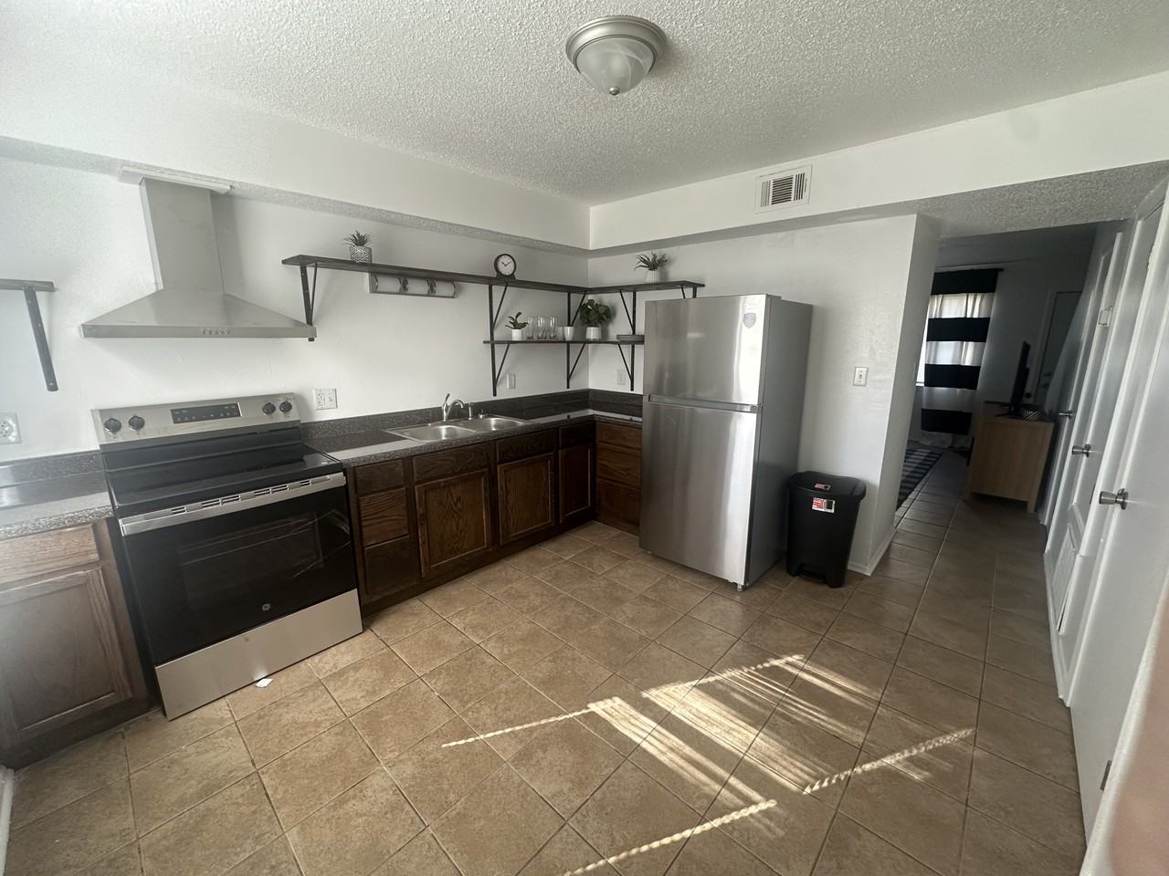 1500 N Archusa Ave #TH35 - Photo 4 of 9