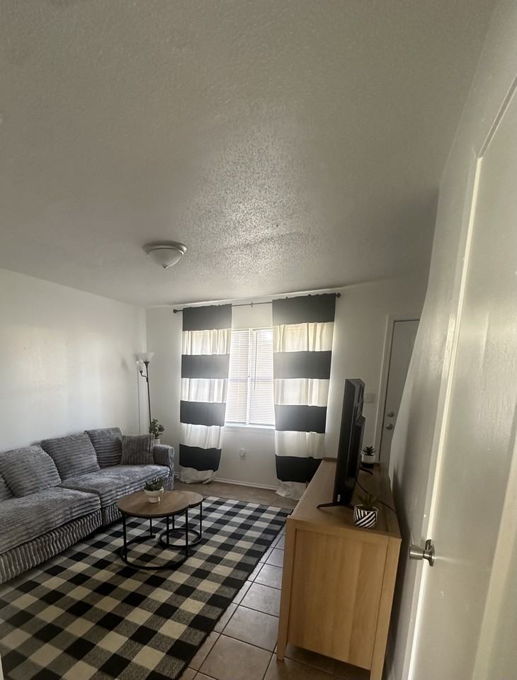 1500 N Archusa Ave #TH35 - Photo 7 of 9