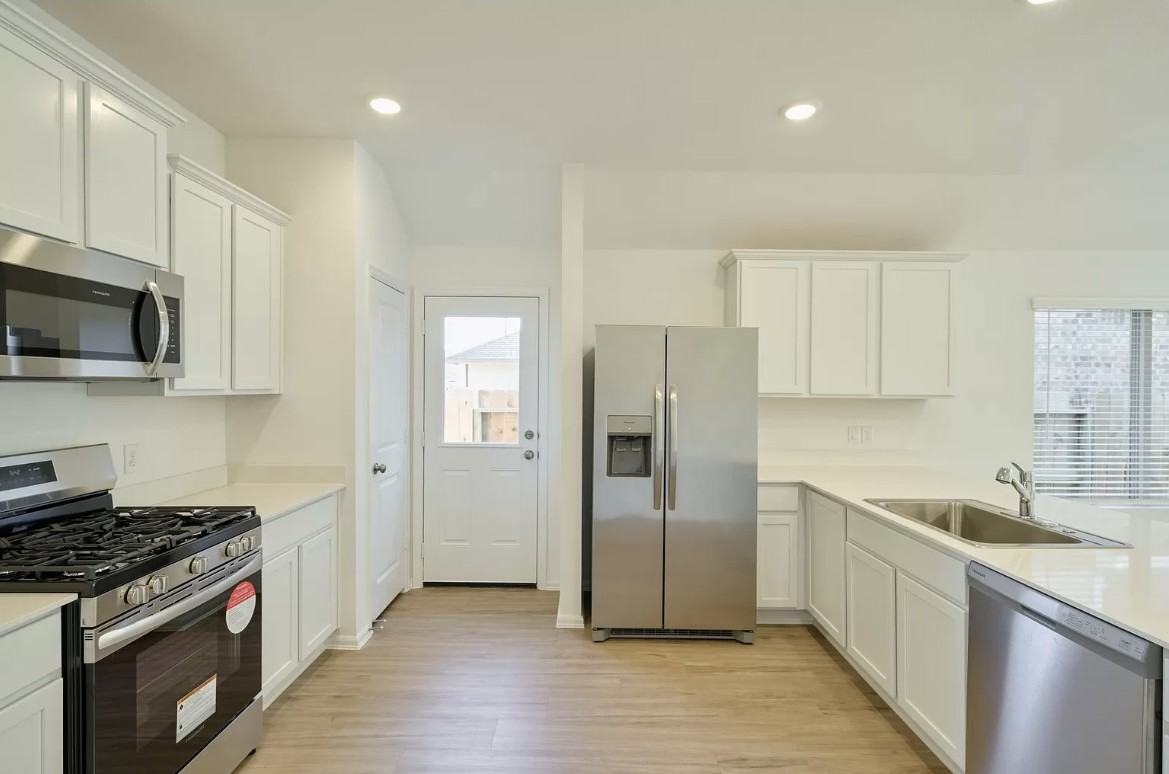 6313 Barrington Cliff Trl #NA - Photo 5 of 13