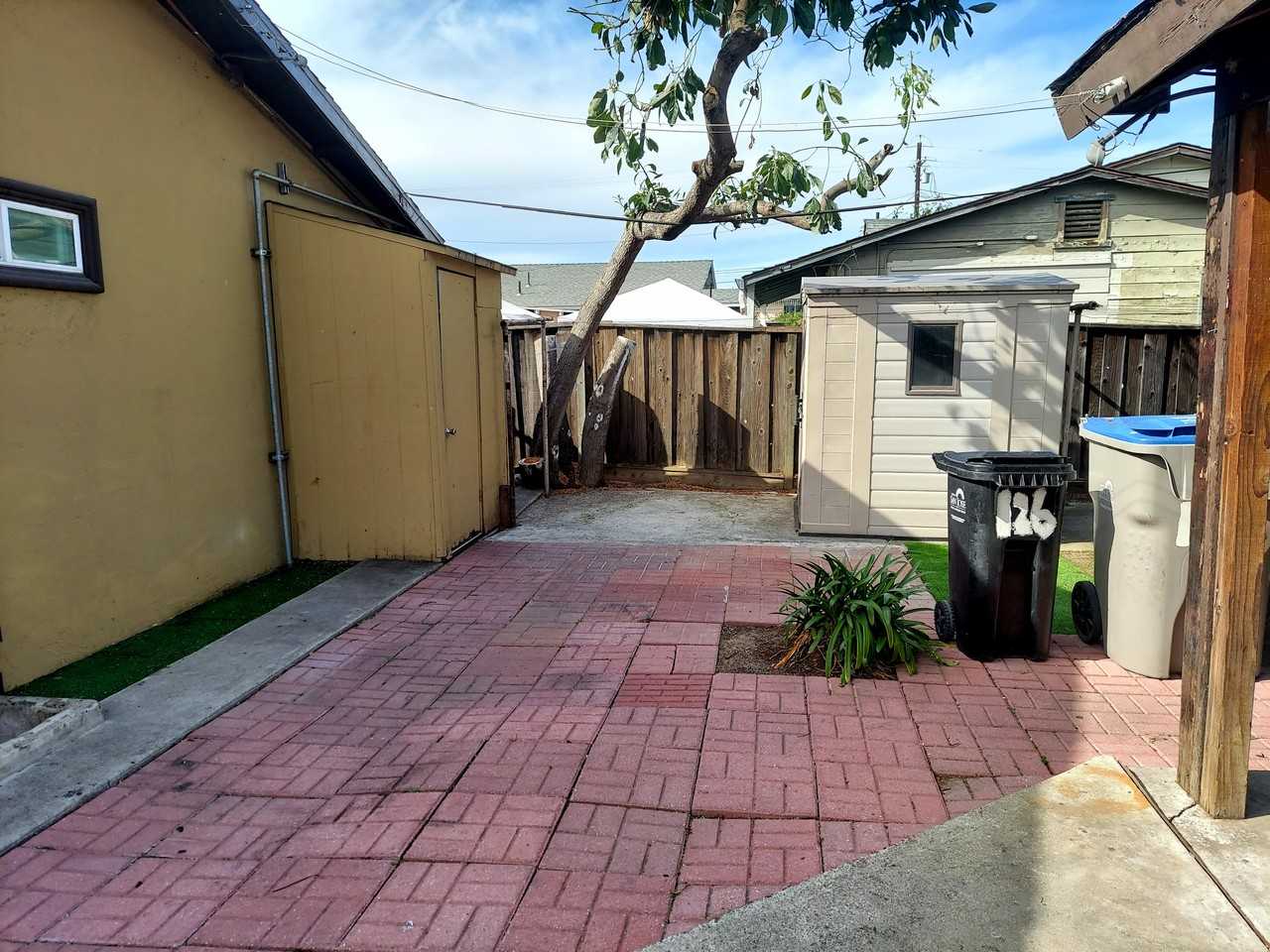 126 Mccreery Ave - Photo 2 of 7