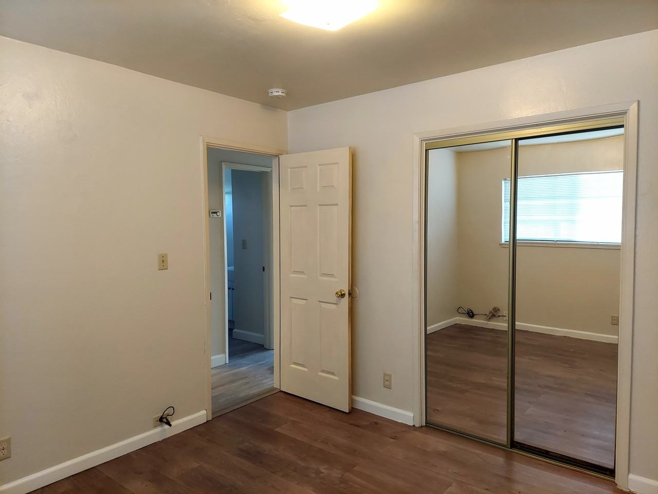 126 Mccreery Ave - Photo 4 of 7