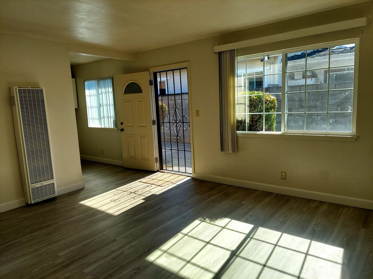 126 Mccreery Ave - Photo 7 of 7