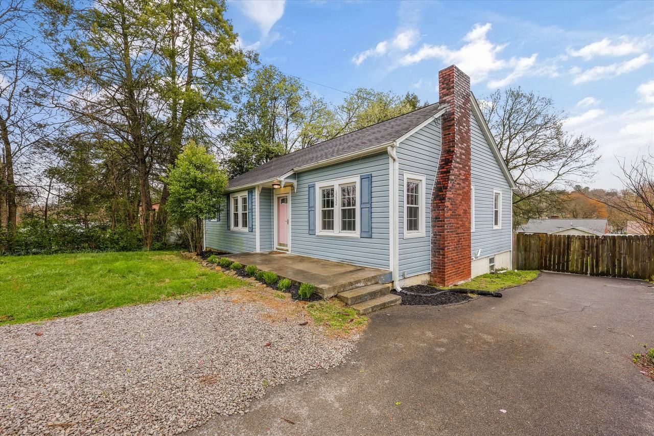 3232 Fairmont Blvd #NA - Photo 2 of 15