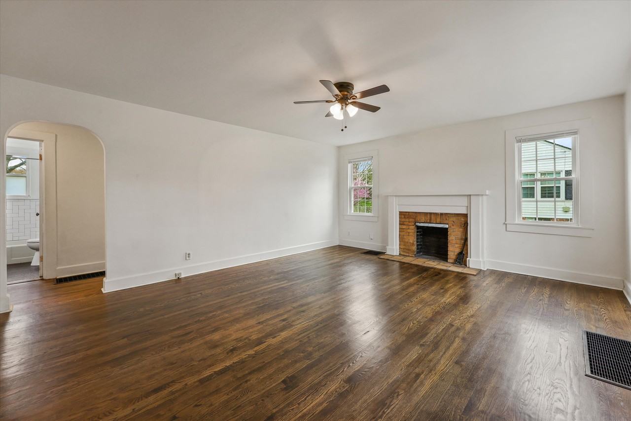 3232 Fairmont Blvd #NA - Photo 4 of 15