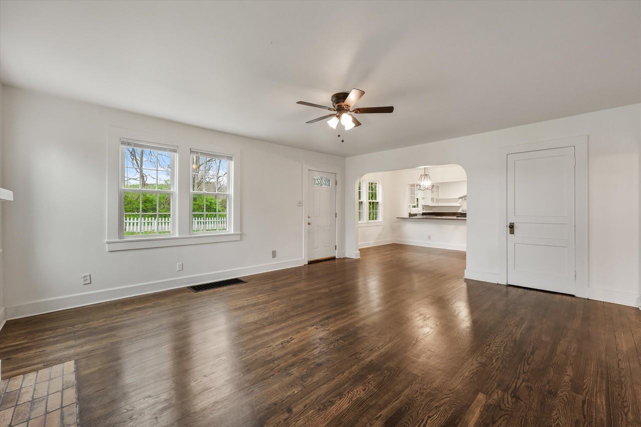 3232 Fairmont Blvd #NA - Photo 5 of 15