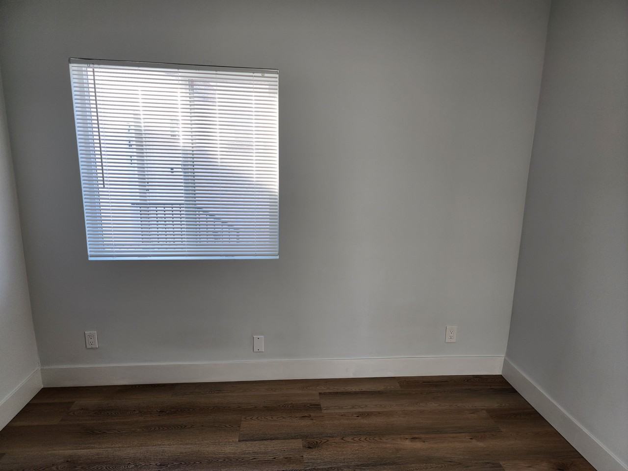 247 W Sepulveda St #NA - Photo 4 of 19