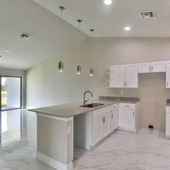 4522 29th St Sw #NA - Photo 2 of 4