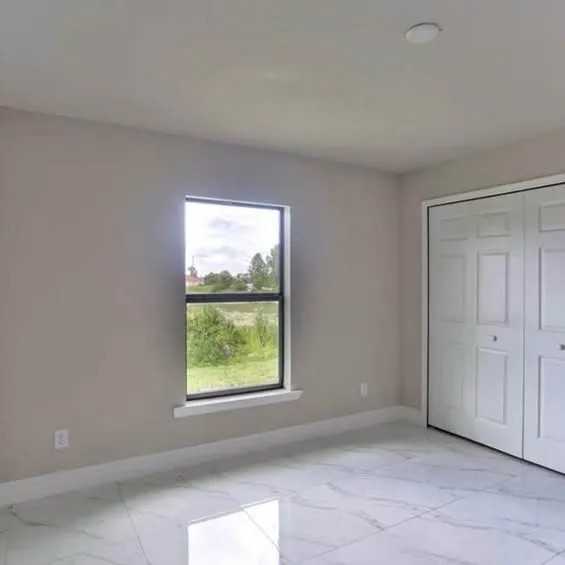 4522 29th St Sw #NA - Photo 3 of 4