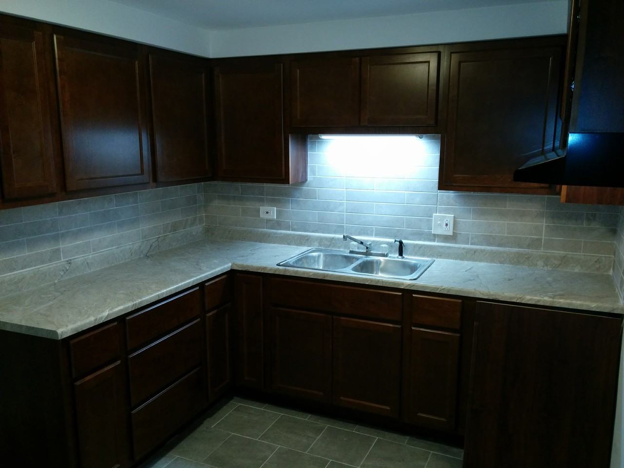 1533 Homestead Rd - Photo 3 of 8