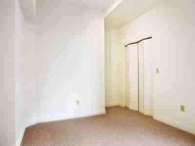 512 Shady Ave #22 - Photo 5 of 6