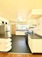 featured image of N Claremont Ave & W Howard St