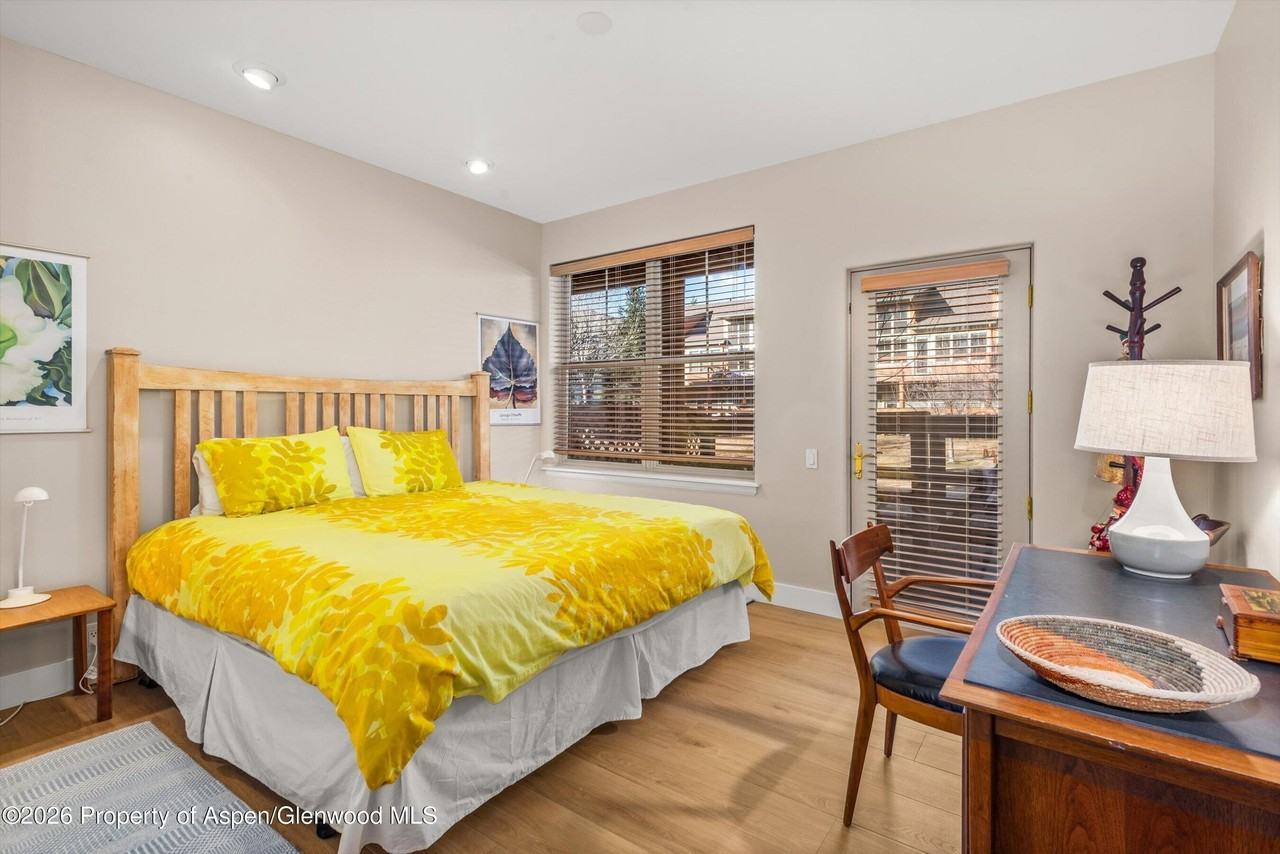 546 Evans Ct - Photo 7 of 13