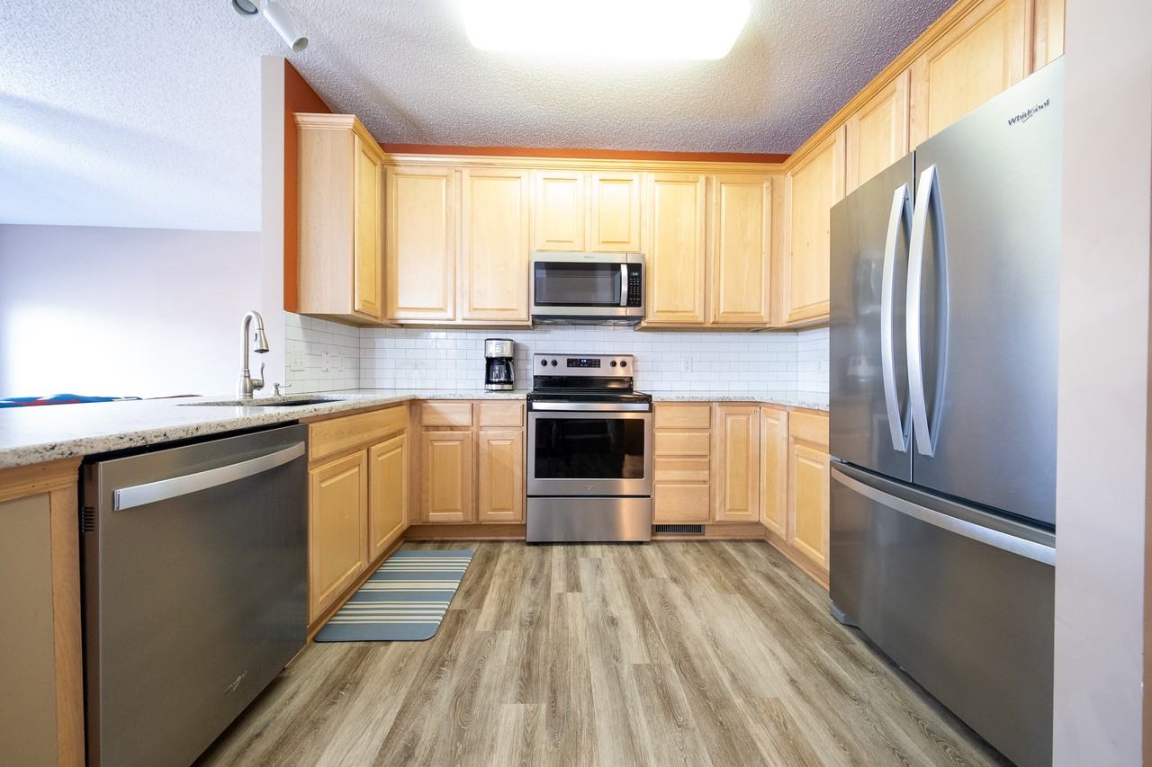 18283 Key West Ct #1 - Photo 4 of 20