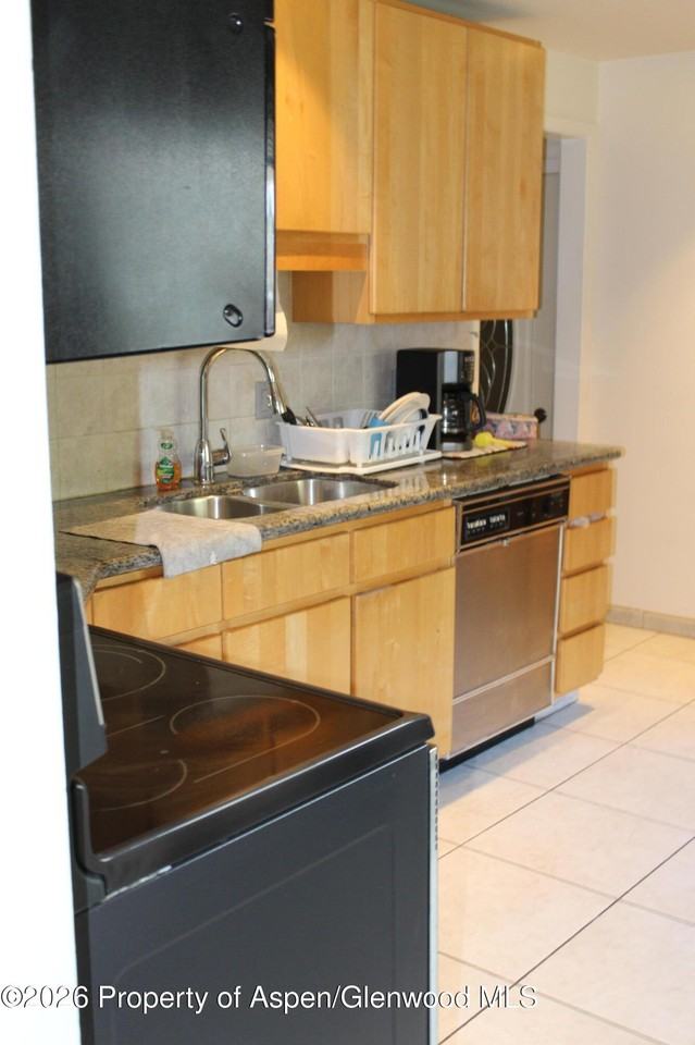 56 Ponderosa Dr - Photo 2 of 7