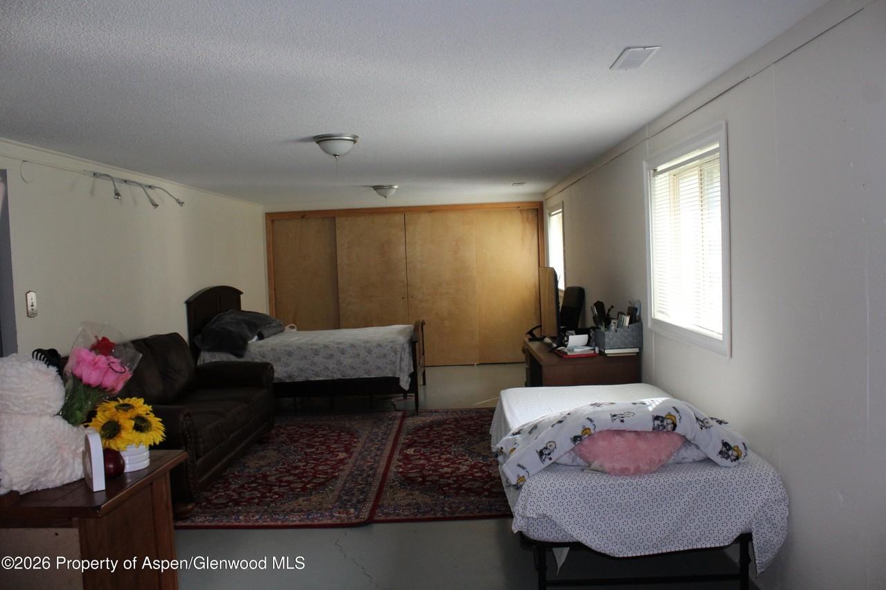 56 Ponderosa Dr - Photo 6 of 7